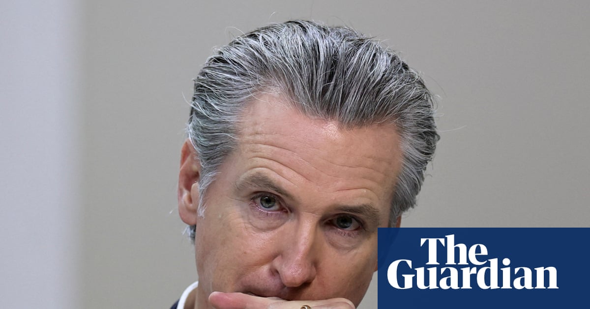 Ex-top aide to Gavin Newsom indicted in scheme to steal money from ex-US health secretary