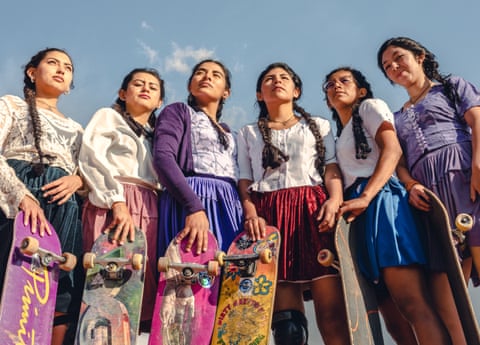 ImillaSkate is a female skateboarding team from Cochabamba