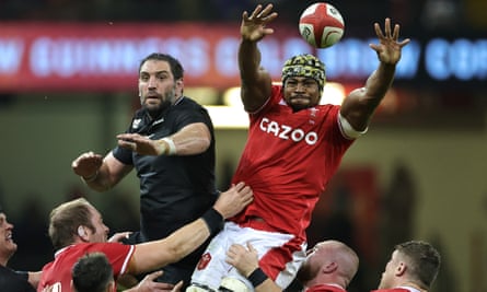 Christ Tshiunza wins a lineout for Wales against the All Blacks last November
