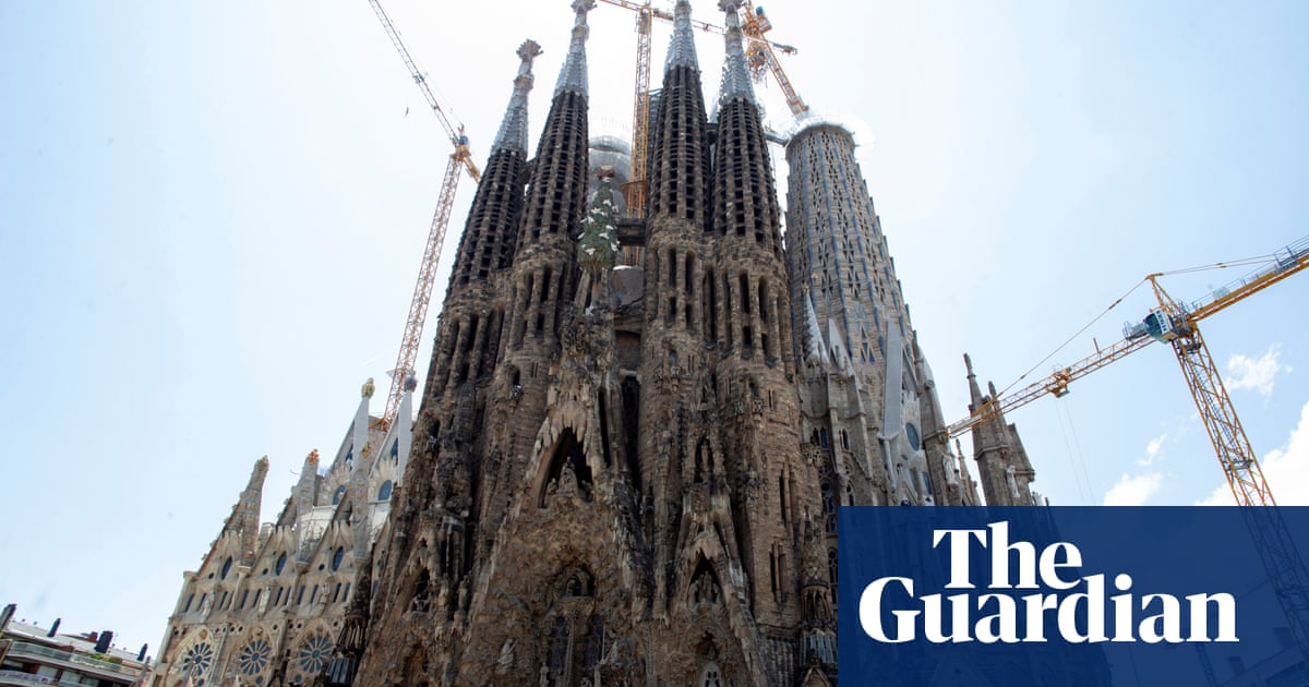 Gaudi S Sagrada Familia Wins A Building Permit 137 Years After
