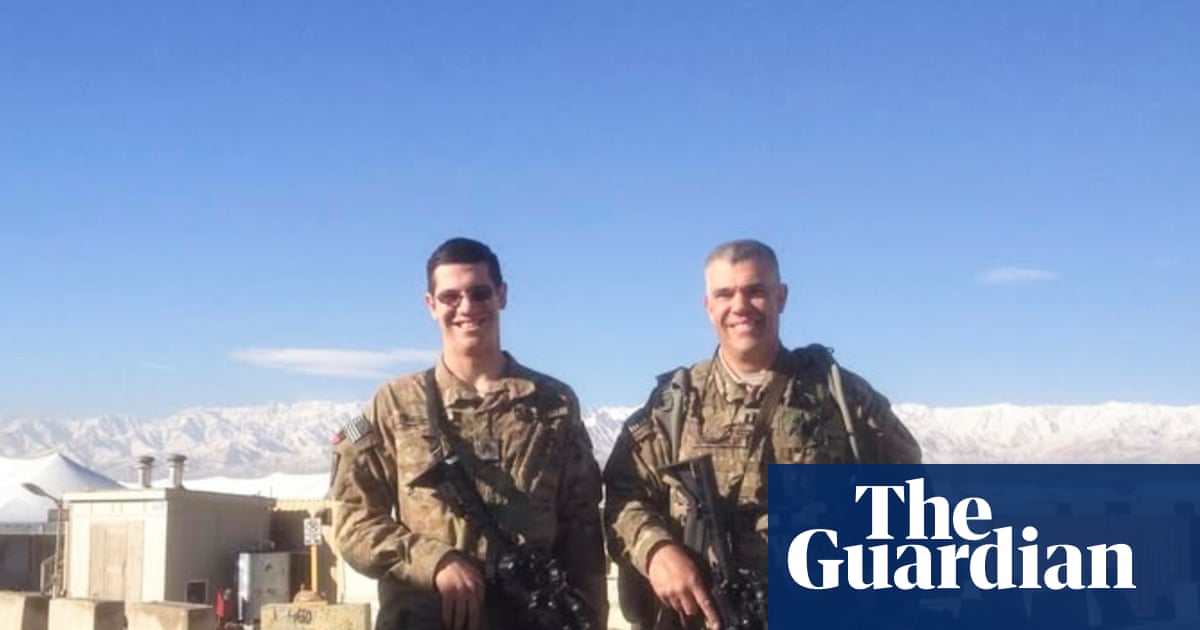 US veterans decry arrest of ex-army sergeant after Ice protest
