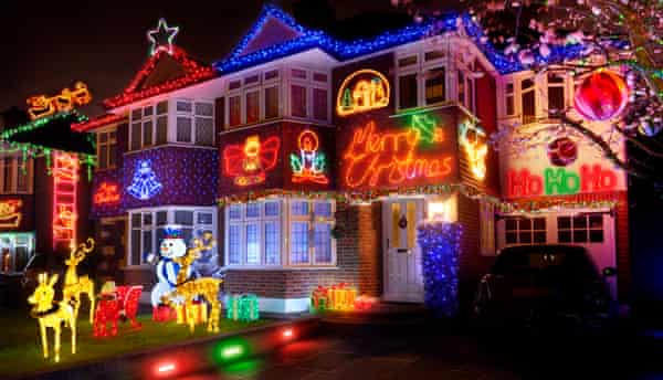 C7 Bulbs Or C9s How Christmas Lights Became A Nerdy Obsession Christmas The Guardian C7 Red And White Christmas Lights