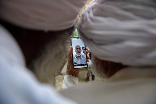 Sadiq talks to Sikka by video call