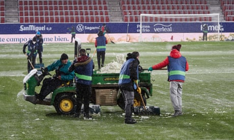 Real Madrid freeze at Osasuna as snow brings much of Spain to a halt | Sid Lowe