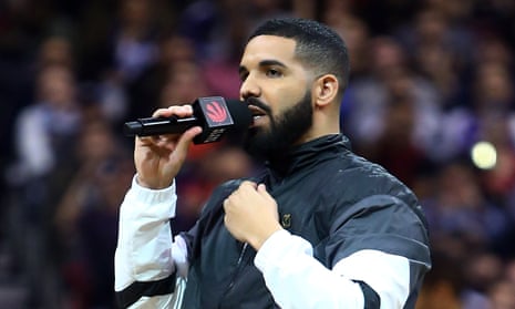 Drake, who has broken another US chart record.