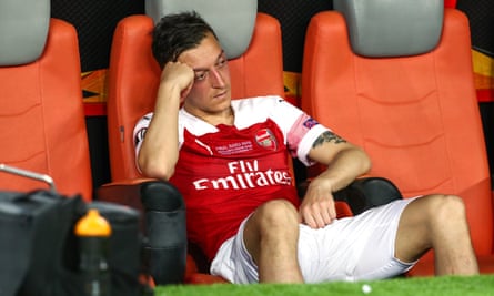Mesut Özil looks dejected on the bench after being taken off in the 2019 Europa League final defeat by Chelsea.