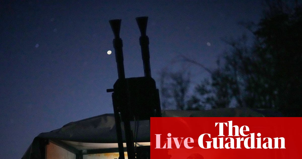 Russia continues strikes on Ukraine's energy grid as Zelenskyy visits frontline