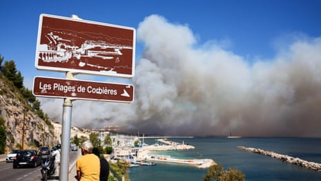 Footage shows wildfire raging on the outskirts of Marseille – video