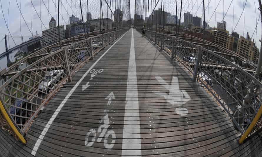 Bike lane on Brooklyn Bridge.
