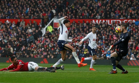 Dele Alli steers his shot past Manchester United’s David De Gea but unfortunately for Tottenham he also steers it past the post.