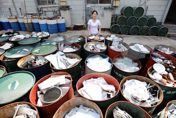 foto dari : https://www.theguardian.com/world/gallery/2008/aug/05/japan.recycling