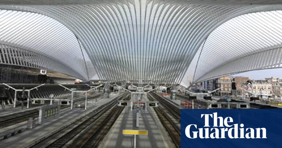 photo Liège-Guillemins Railway Station Belgium liege guillemins train station a