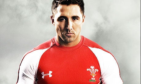 Wales Players Stunned At Wru S Choice Of Gavin Henson To Model New Kit Sport The Guardian