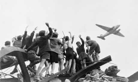 Berlin Children Cheering Airlift Plane