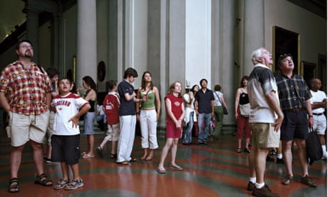 Audience 1, Florence 2004, by Thomas Struth.