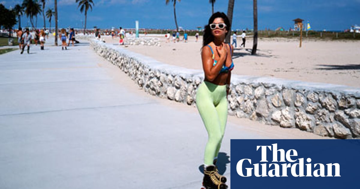 Girl nude pussy public porn beach Back To Blood By Tom Wolfe Review Fiction The Guardian