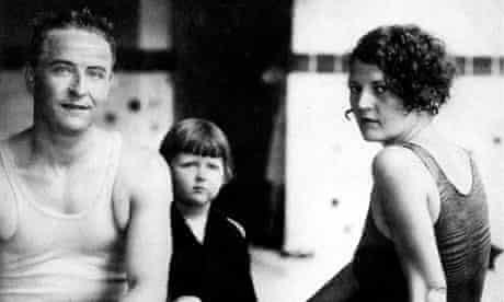 Fitzgerald and wife Zelda with their daughter Scottie, Virginia Beach, August 1927.