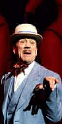 Robert Lindsay as the Entertainer