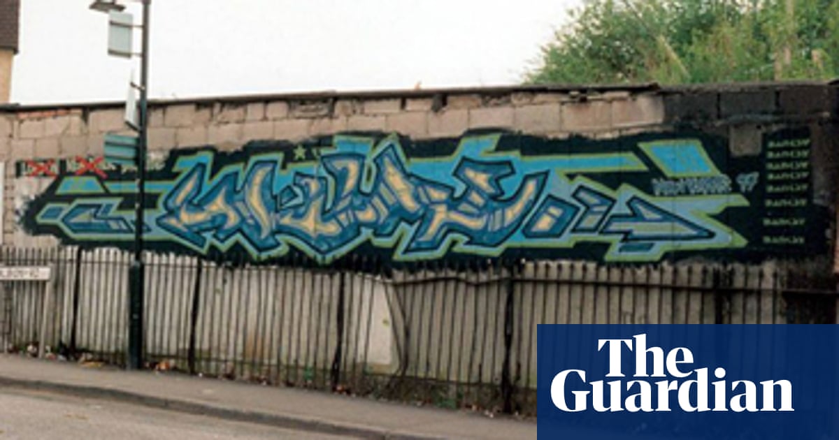 Woman Didn't Spot New 'Banksy' Graffiti On Side Of Her House Until Seeing It Online - Mirror Online
