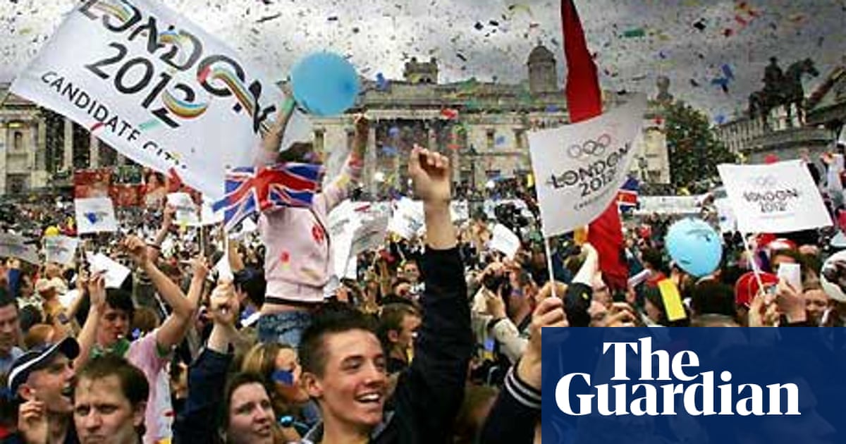 London 2012 Boris Johnson To Claim Olympic Flag At Beijing Ceremony Sport The Guardian