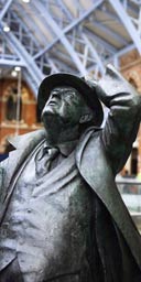 betjeman s daughter unveils