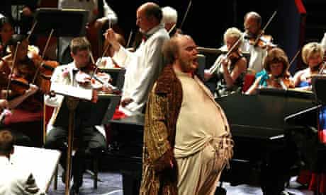 Sir Roger Norrington conducts the BBC Symphony Orchestra and Bryn Terfel at the Last Night of the Proms