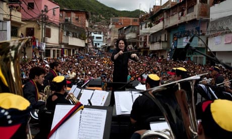 Gustavo Dudamel conducts on Caracas's streets