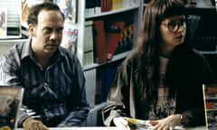 Paul Giamatti and Hope Davis in American Splendor (2003)