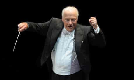 Bernard Haitink conducting