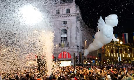 A scene from Place des Anges at Piccadilly Circus