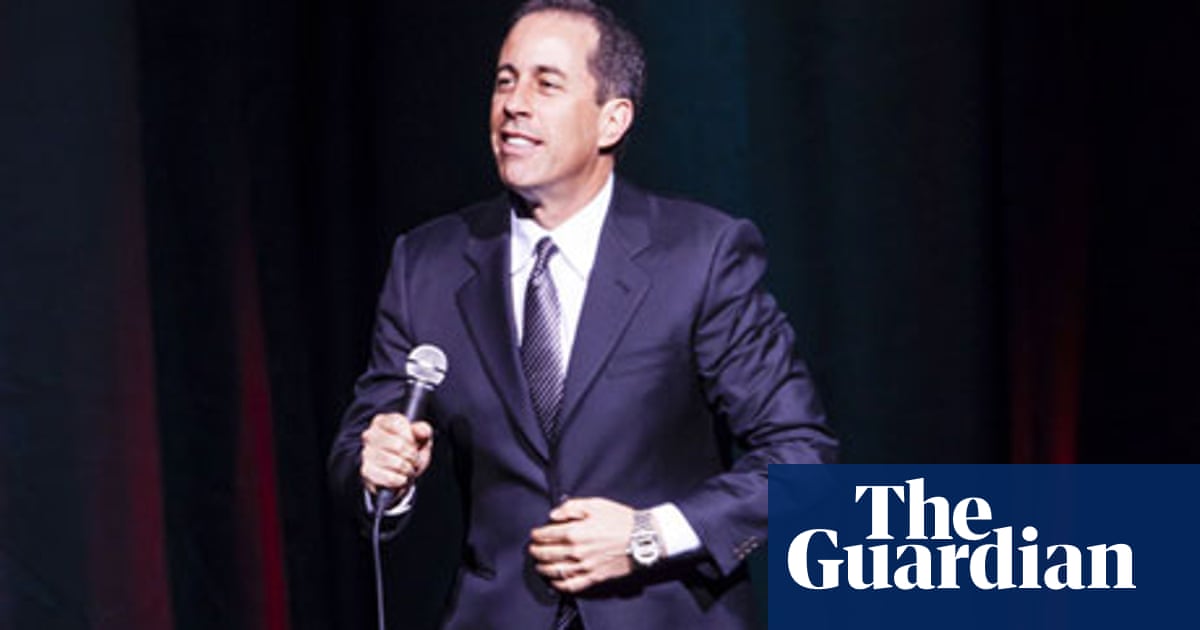 Jerry Seinfeld performs a 010