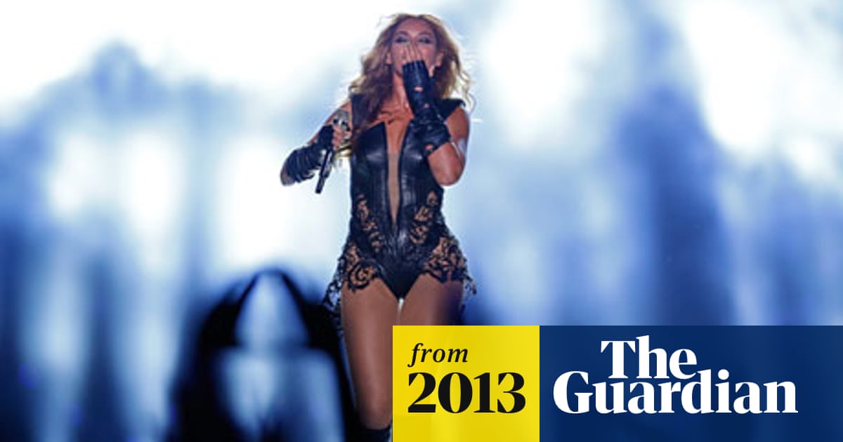 Beyoncé under fire from Peta for Super Bowl costume | Beyoncé | The Guardian Beyoncé under fire from Peta for Super Bowl costume | Beyoncé | The Guardian