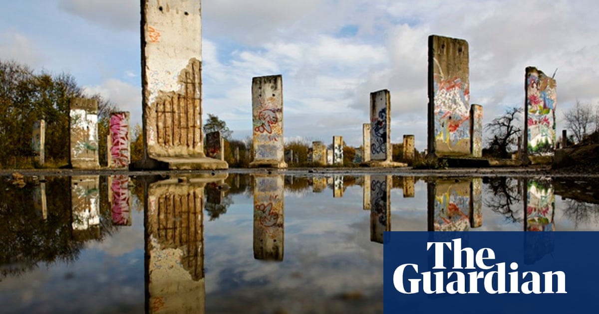 Germany Memories Of A Nation By Neil Macgregor Review Bold Fluent And Sharply Intelligent History Books The Guardian Germany Memories Of A Nation By Neil Macgregor Review Bold Fluent And Sharply Intelligent History Books The Guardian