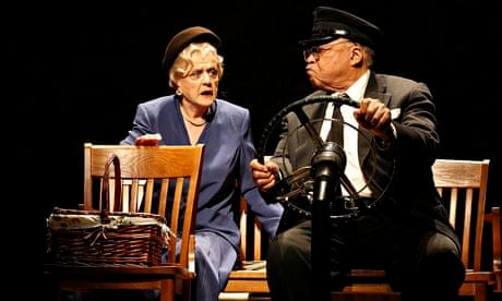 Angela Lansbury and James Earl Jones in Driving Miss Daisy