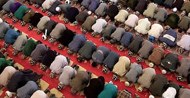 Tajik Muslims praying