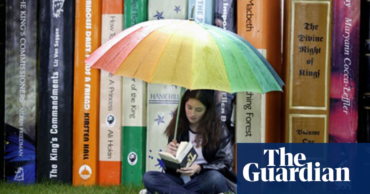 Five ways to save on … summer reading