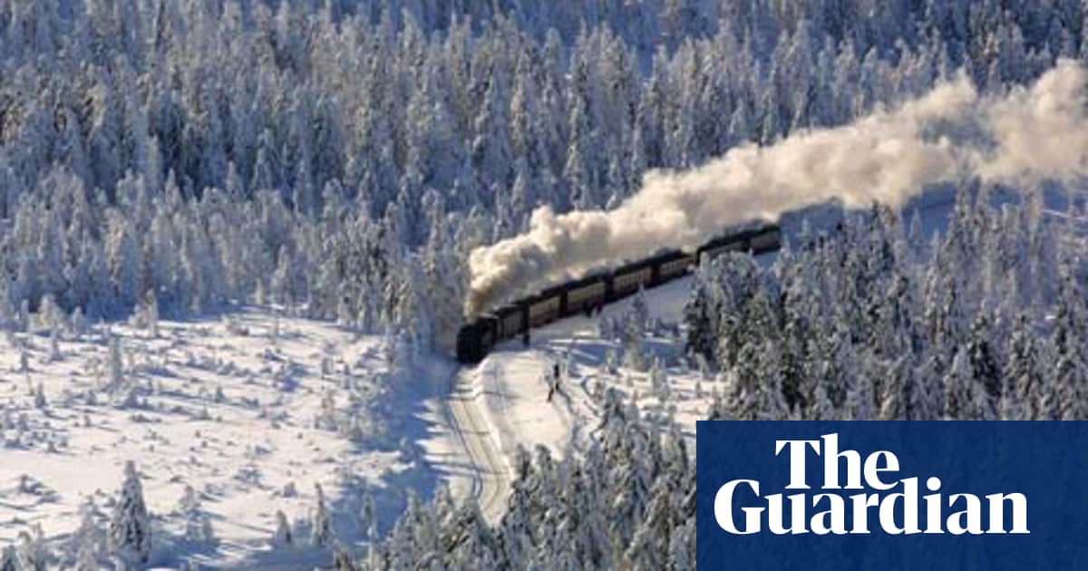 The Box Of Delights Is A True Christmas Classic Books The Guardian