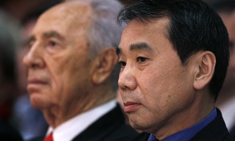 Japanese writer Murakami and Israel's President Peres attend ceremony in Jerusalem
