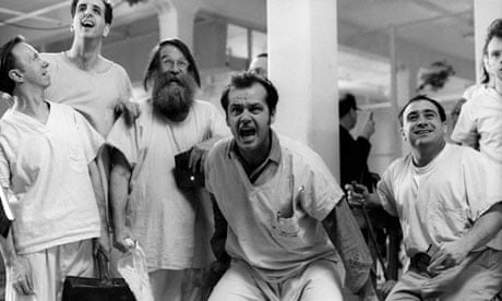 1975 Chief Will Sampson Billy Brad Dourif Randle Jack Nicholson Martini Danny Devito One Flew Over Th In 2020 Jack Nicholson Danny Devito Iconic Movies