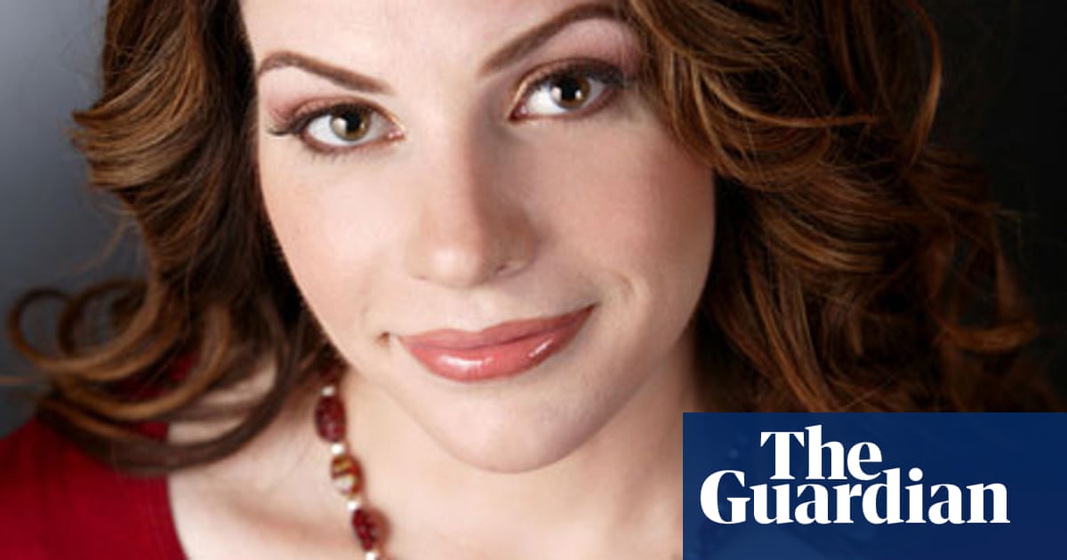 The Short Second Life Of Bree Tanner By Stephenie Meyer Stephenie Meyer The Guardian The Short Second Life Of Bree Tanner By Stephenie Meyer Stephenie Meyer The Guardian