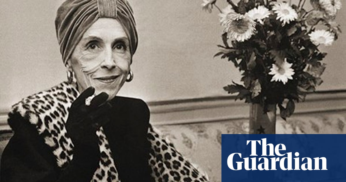 Margaret Atwood on the show-stopping Isak Dinesen | Books | The Guardian