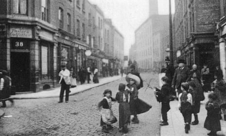 Brick Lane, Whitechapel, in 1907