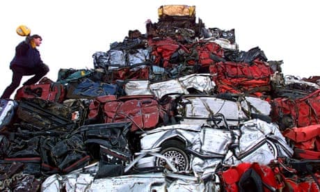 500 crushed car pyramid in Liverpool