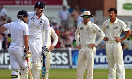 Memorable moments of 2013: Stuart Broad refuses to walk in Ashes Test | Stuart Broad | The Guardian