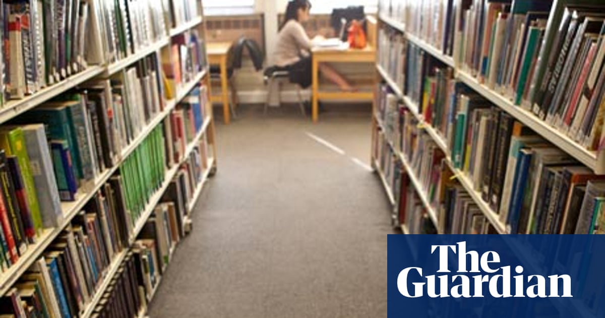 Should University Students Use Wikipedia Students The Guardian