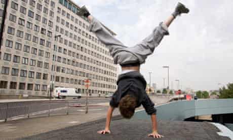 Experiments Show We Quickly Adjust To Seeing Everything Upside Down Research The Guardian Experiments Show We Quickly Adjust To Seeing Everything Upside Down Research The Guardian