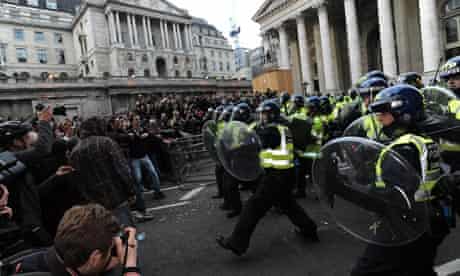 G20 protesters clash with police in front of the Bank of England, April 2009