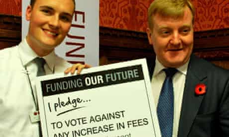 Charles Kennedy with pledge to oppose tuition fee rise