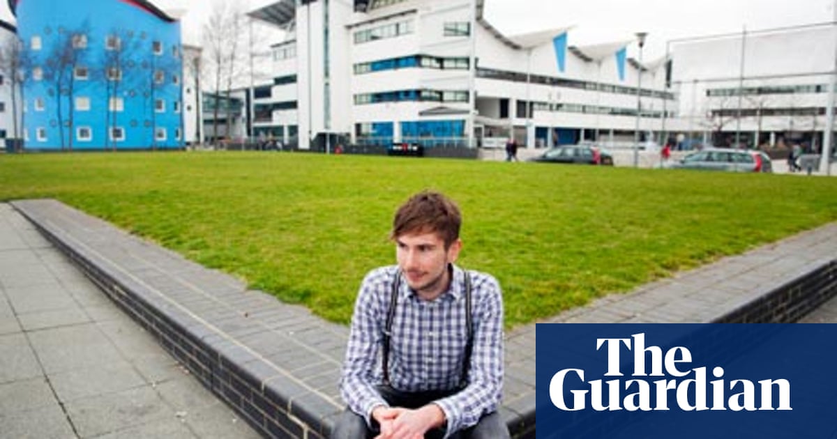 New University Bursaries Tell Students What To Spend The Money On