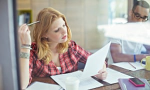 Student working in cafe